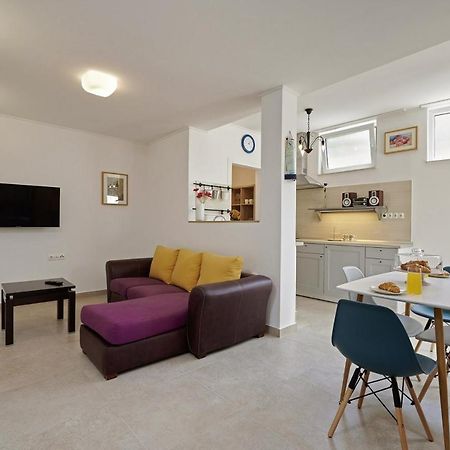Villa Smuketa In Trogir Haus Fuer 4 Personen Extérieur photo