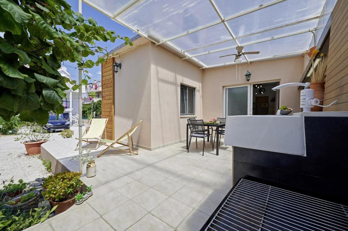 Villa Smuketa In Trogir Haus Fuer 4 Personen Extérieur photo