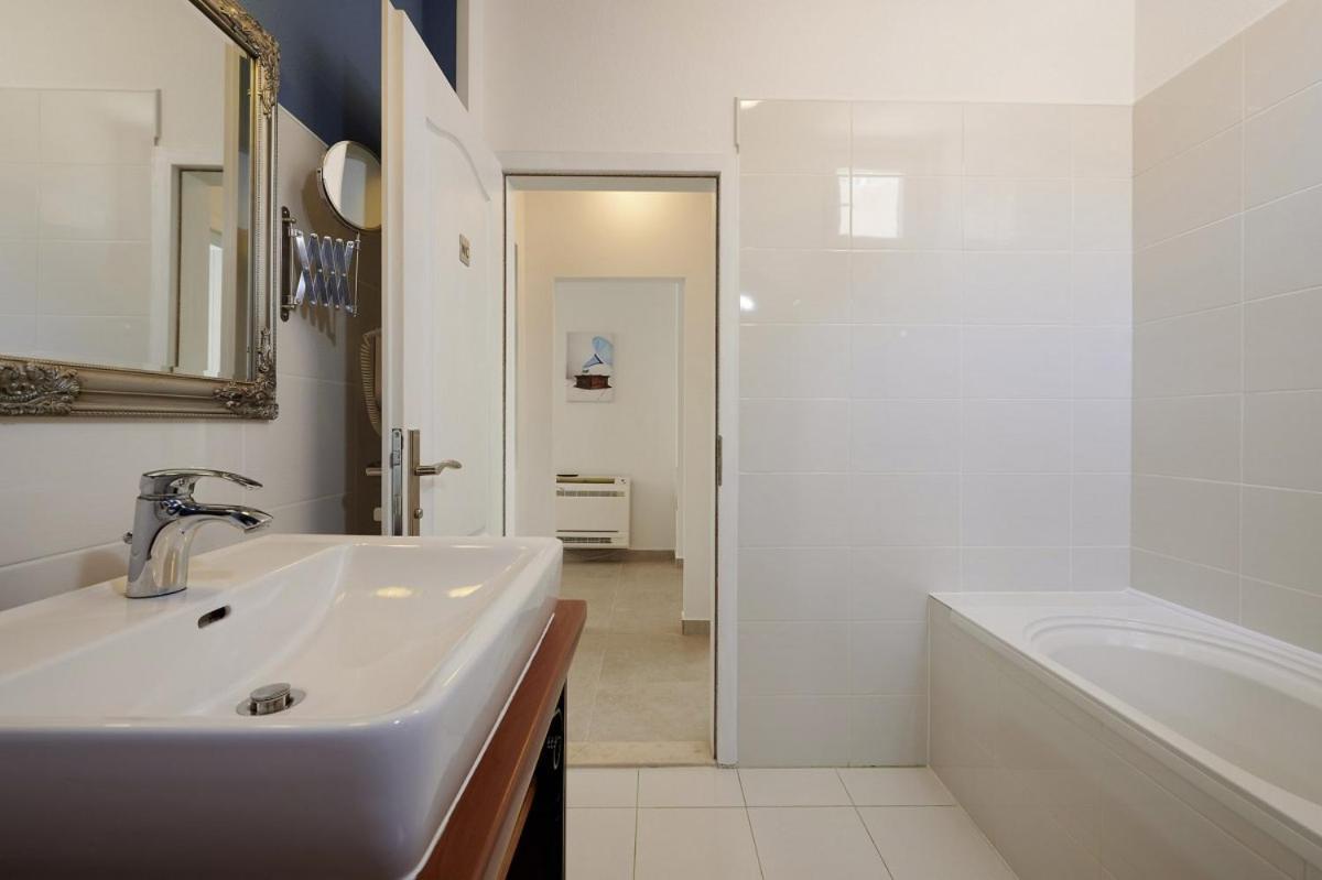 Villa Smuketa In Trogir Haus Fuer 4 Personen Extérieur photo
